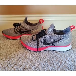 Nike Mariah Flyknit Racer